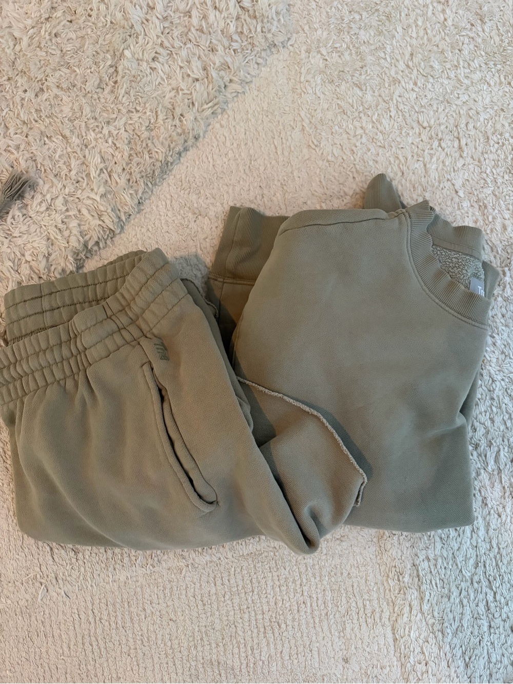 Aritzia Olive Green Sweatshirt and shorts Set